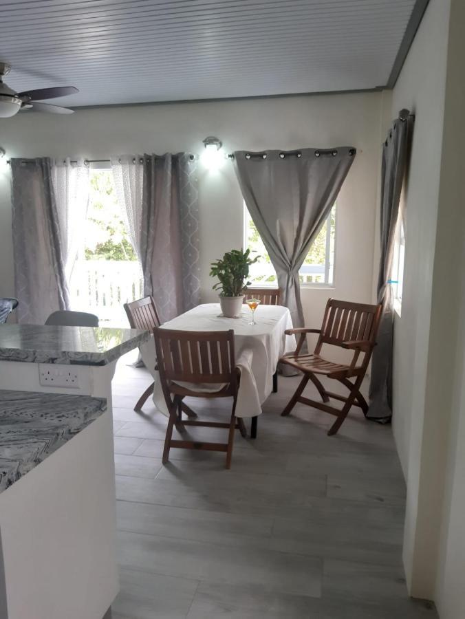 Tranquility Suites- Feels Like Home Choiseul Bagian luar foto