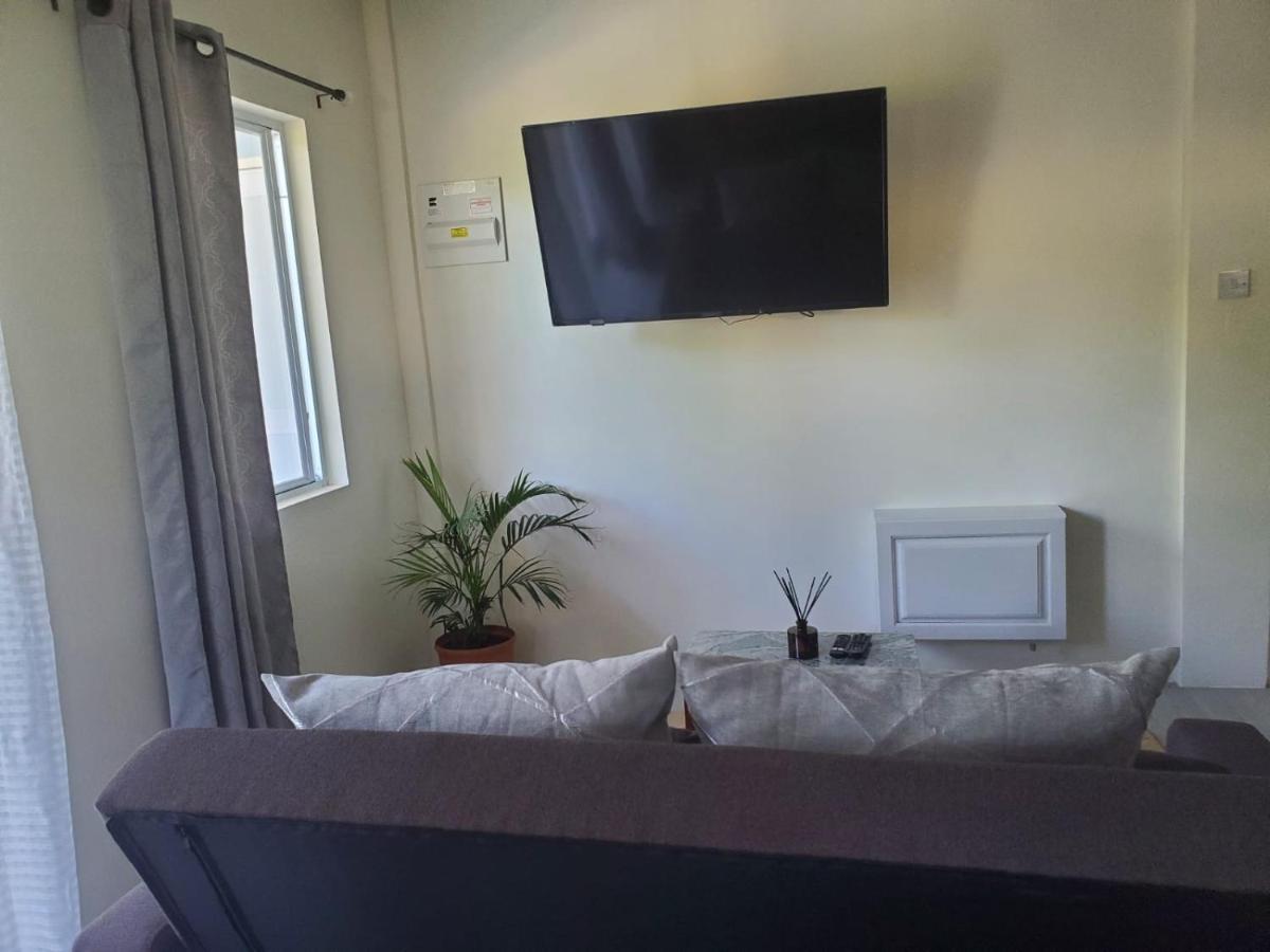 Tranquility Suites- Feels Like Home Choiseul Bagian luar foto