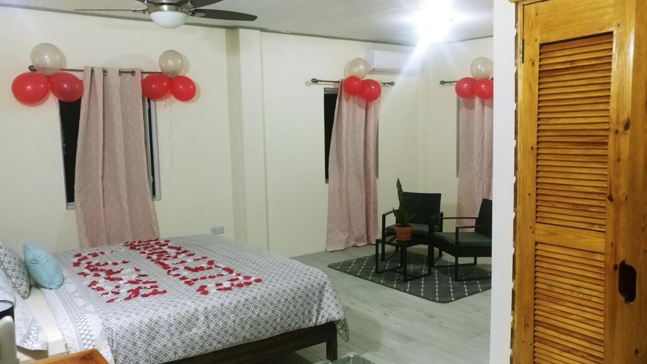 Tranquility Suites- Feels Like Home Choiseul Bagian luar foto