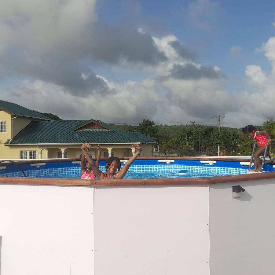Tranquility Suites- Feels Like Home Choiseul Bagian luar foto
