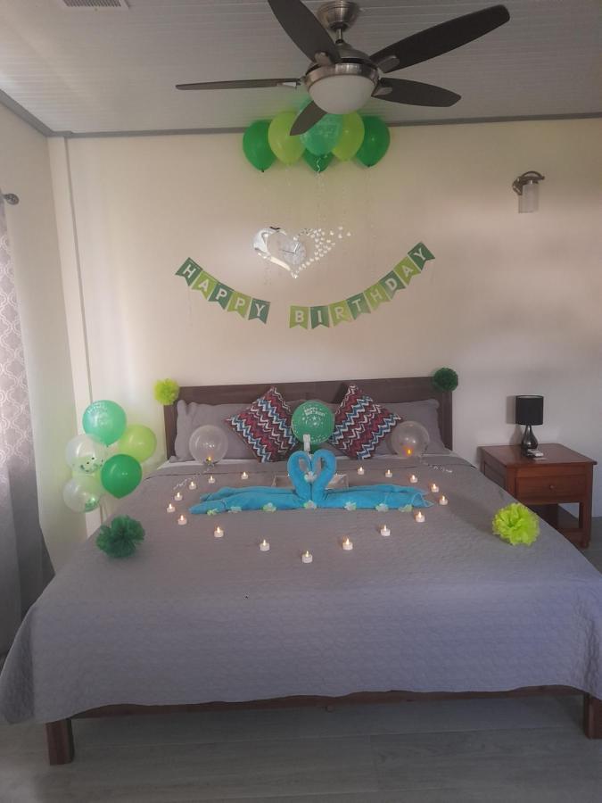 Tranquility Suites- Feels Like Home Choiseul Bagian luar foto
