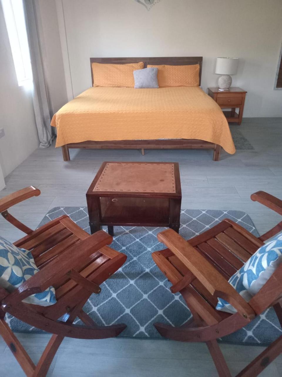 Tranquility Suites- Feels Like Home Choiseul Bagian luar foto
