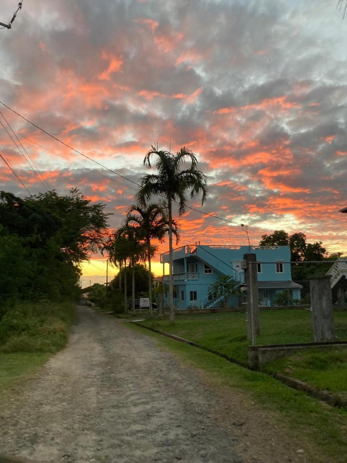 Tranquility Suites- Feels Like Home Choiseul Bagian luar foto